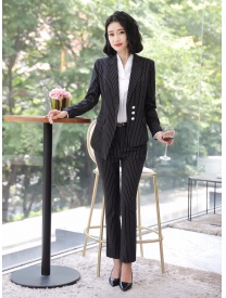 女式三?？蹢l紋西裝黑色